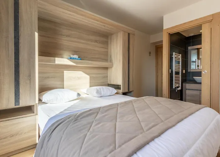 Ridge302 Apartman *