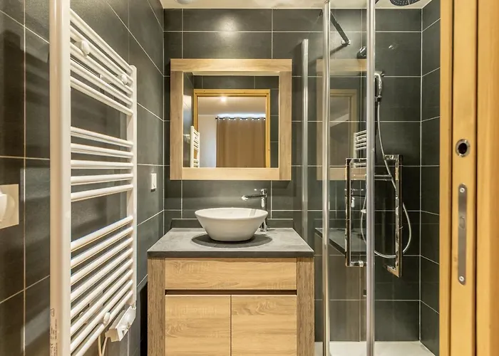 Ridge302 Apartman *
